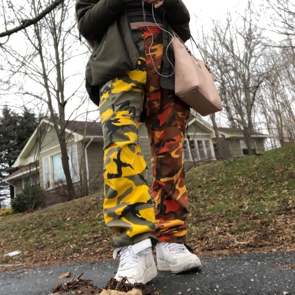 ZUMIEZ || Half Orange Half Yellow Camo Cargo Pants - Picture 1 of 4